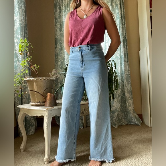 Billabong Wide Leg light wash high rise jeans - Picture 2 of 12